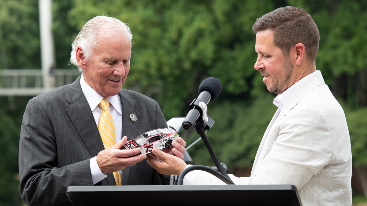 SCDPS (@thescdps) on Twitter photo The SC Department of Public Safety was proud to join Governor Henry McMaster, Darlington Raceway President, Josh Harris, and NASCAR driver, Ross Chastain, for a press conference in Greenville today to announce our continued partnership and the upcoming Sober or Slammer 200 race The SC Department of Public Safety was proud to join Governor Henry McMaster, Darlington Raceway President, Josh Harris, and NASCAR driver, Ross Chastain, for a press conference in Greenville today to announce our continued partnership and the upcoming Sober or Slammer 200 race