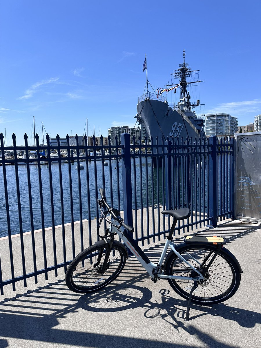 dave_has_aces's tweet image. Day off again so 2nd ride of the day. Beautiful day. Here’s some things I see on my ride….@RadPowerBikes #RadKick