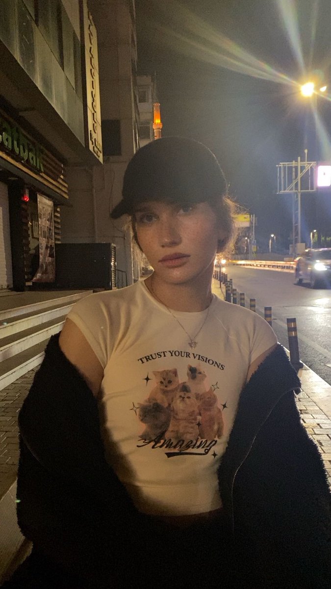 kendimi lana del rey sanınca girdiğim haller ✨✨