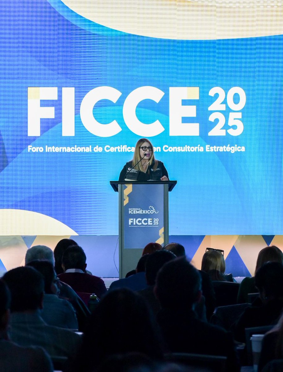 ConocerMx's tweet photo. Ante más de 1,000 participantes en el foro de consultoría estratégica @IceMexico, liderado por @Christian_icem, nuestra DG de #ConocerMx @guillealvaradom reafirmó la importancia de certificarse para alcanzar más oportunidades.
No basta con saber ¡demuéstralo y certifícate! https://t.co/2SD3zKByJU