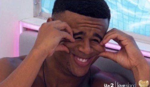 The way people hate Meg on this app is wild to me. She’s not allowed an opinion, she’s not allowed to say things but the second Shakira/Toni/Yasmin are rude back to Meg it’s all like “woooo you go girls” 

The hypocrisy on this app is wild #LoveIsland #LoveIslandUK