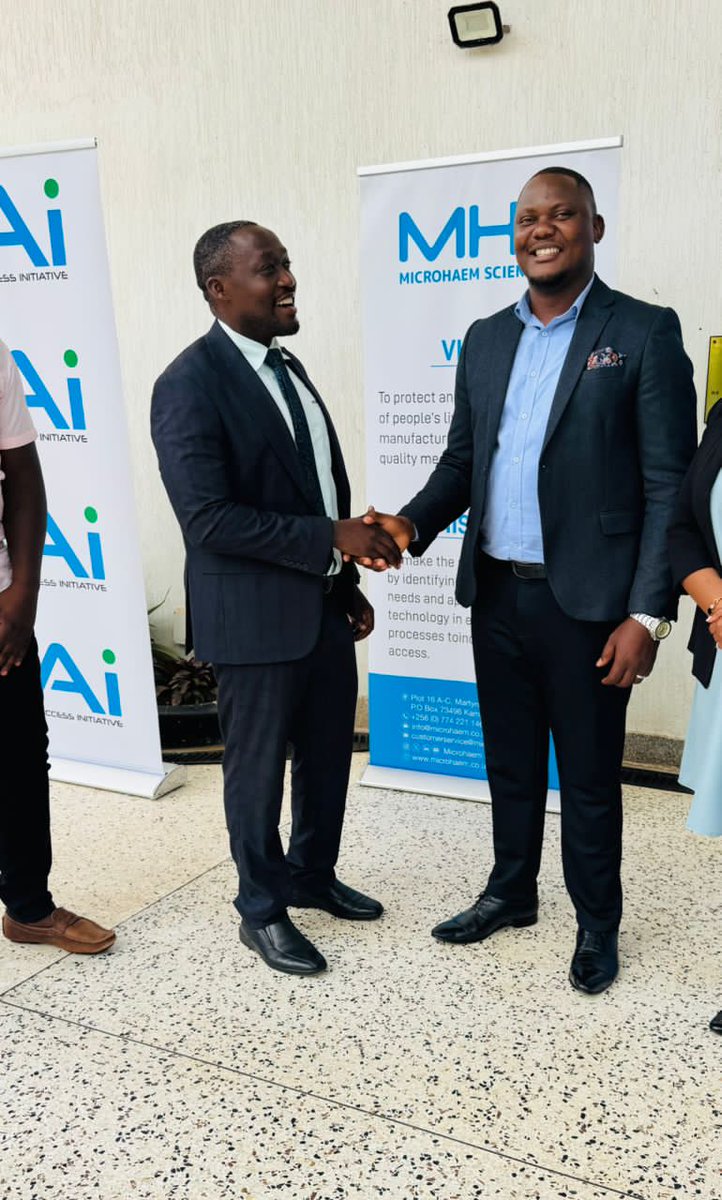 Isaac Okello (@isaacchamp1) on Twitter photo Today, I had the pleasure of meeting the team at <a href="/Microhaem/">MicrohaemScientifics</a> Uganda and the Group CEO. I am impressed by their innovative strides in addressing 3 critical disease areas: malaria, SCD, & HIV, with self testing kits already available on the Ugandan Market. #SickleCellMatters Today, I had the pleasure of meeting the team at <a href="/Microhaem/">MicrohaemScientifics</a> Uganda and the Group CEO. I am impressed by their innovative strides in addressing 3 critical disease areas: malaria, SCD, & HIV, with self testing kits already available on the Ugandan Market. #SickleCellMatters