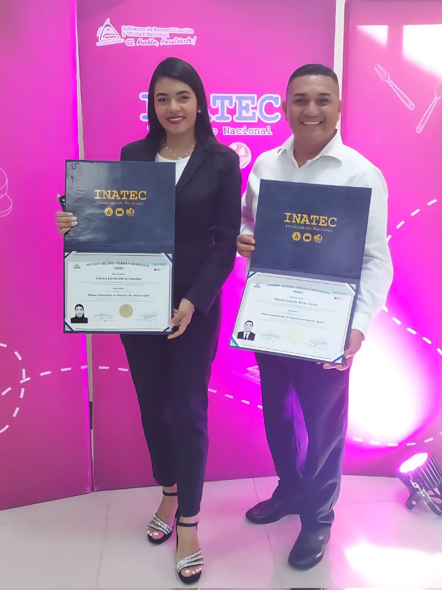 MPalacaguina's tweet photo. Docentes de Inglés de Educación Primaria, Secundaria Regular y SaDC, hoy celebramos su dedicación y esfuerzo al culminar con éxito el 𝚃é𝚌𝚗𝚒𝚌𝚘 𝙴𝚜𝚙𝚎𝚌𝚒𝚊𝚕𝚒𝚜𝚝𝚊 𝚎𝚗 𝙳𝚒𝚍á𝚌𝚝𝚒𝚌𝚊𝚜 𝚍𝚎𝚕 𝙸𝚍𝚒𝚘𝚖𝚊 𝙸𝚗𝚐𝚕é𝚜.

¡Felicidades por este gran logro!🎉👏 https://t.co/MMfWl0jmms