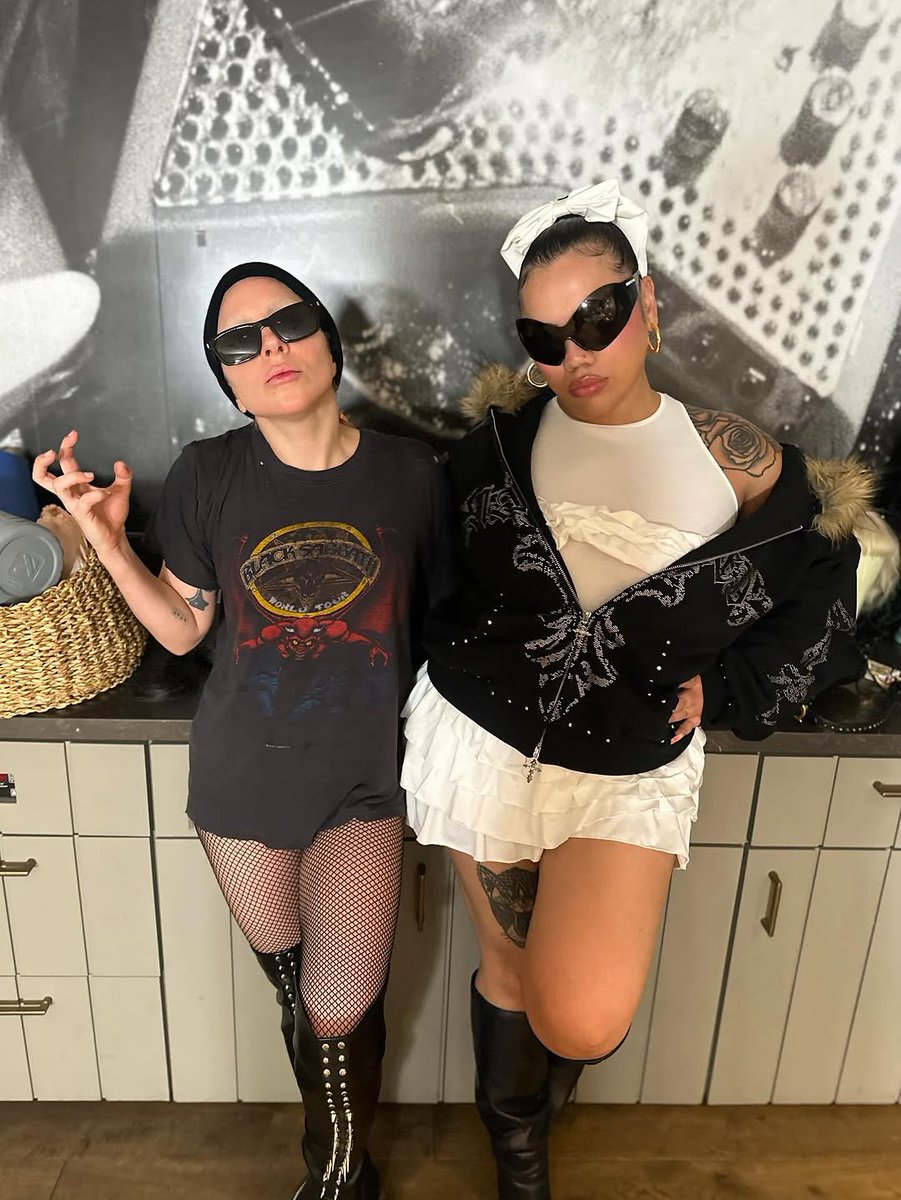 Lady Gaga News tweet media