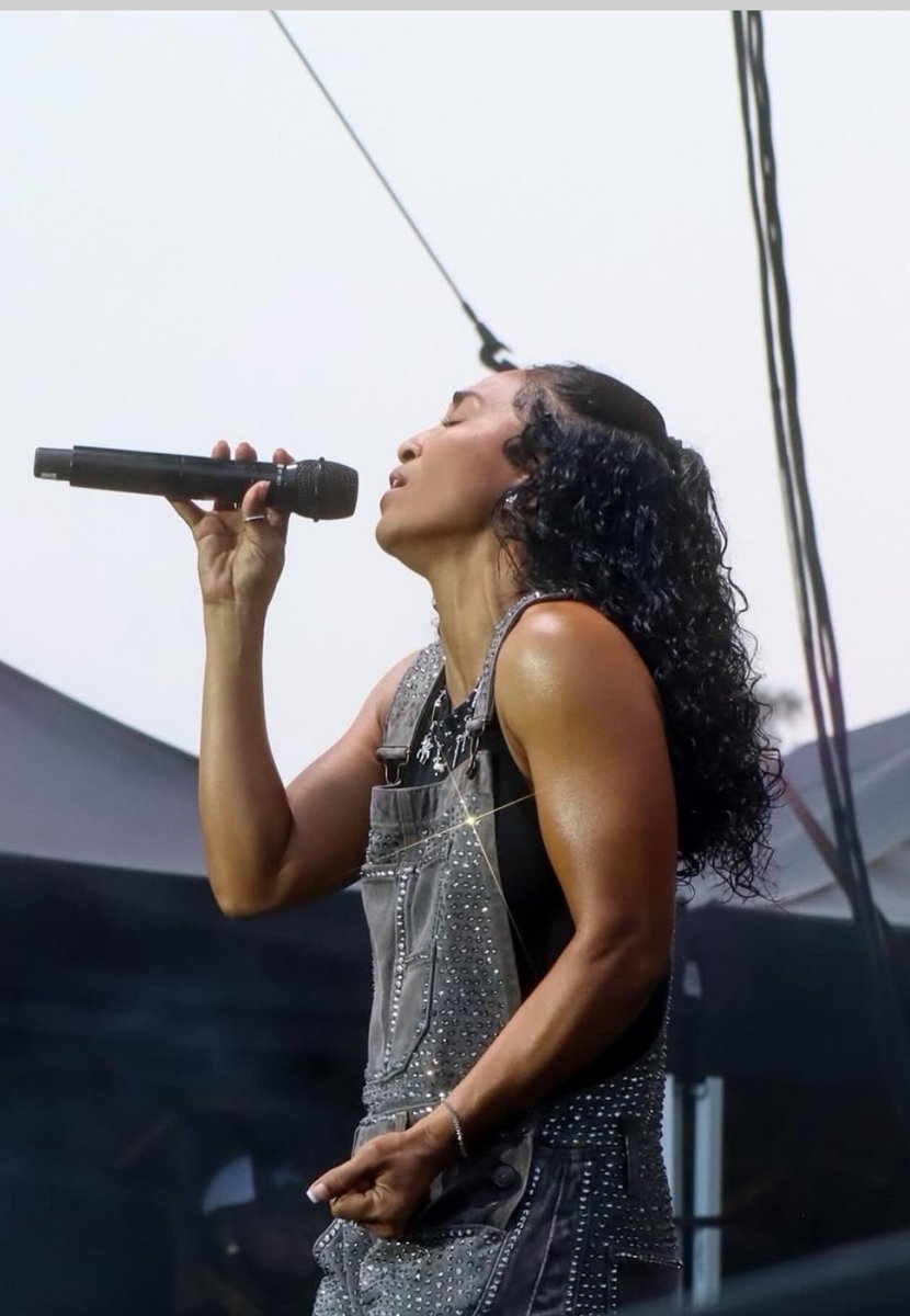 Issa shot in the moment 🎶🎤🤩
#demtlcgirls