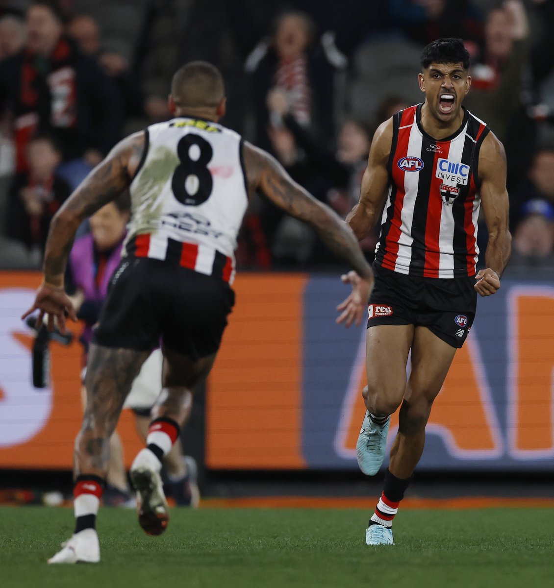 Our Brownlow predictor has Nasiah Wanganeen-Milera polling 9 votes over the last four rounds.

But is he chance of beating Nick Daicos?

BROWNLOW PREDICTOR 👉 bit.ly/45yyVLl