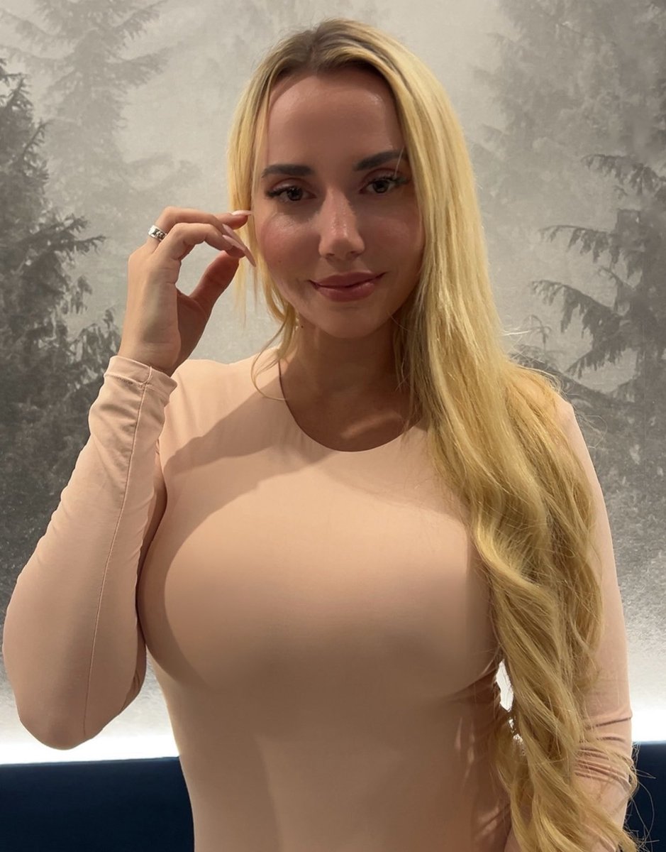 Marianna Schreiber (@mschreiberm) on Twitter photo Nazywam się Marianna Schreiber i uważam, że:
1. Wszystkim komuchom powinno się zabrać wysokie emerytury, 
2. Babcię Kasię wsadzić do więzienia, 
3. Tuska rozliczyć, 
4. Odzyskać reparacje wojenne, 
5. Dokonać ekshumacji ofiar rzezi Wołyńskiej, 
6. Bez ekshumacji w Jedwabnem nie Nazywam się Marianna Schreiber i uważam, że:
1. Wszystkim komuchom powinno się zabrać wysokie emerytury, 
2. Babcię Kasię wsadzić do więzienia, 
3. Tuska rozliczyć, 
4. Odzyskać reparacje wojenne, 
5. Dokonać ekshumacji ofiar rzezi Wołyńskiej, 
6. Bez ekshumacji w Jedwabnem nie