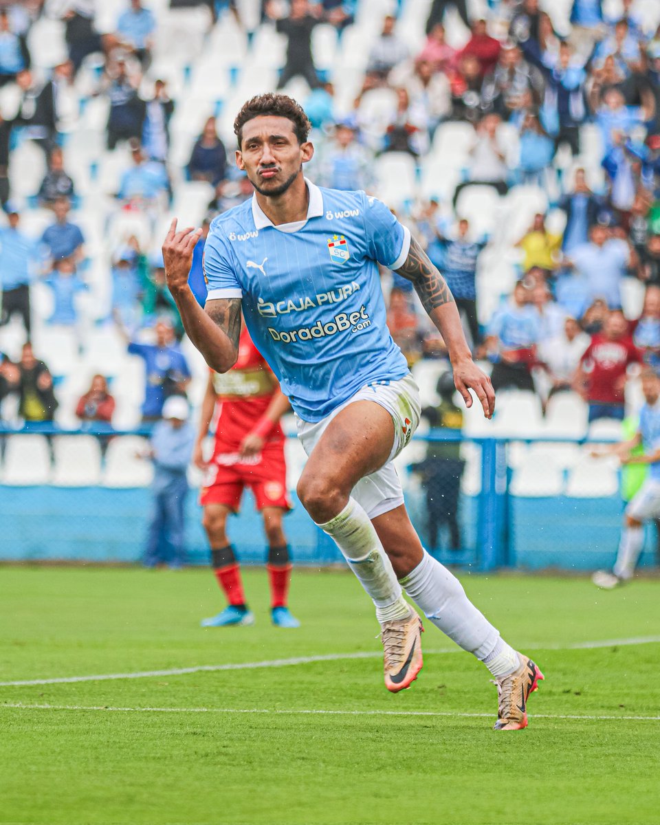 CelestePodcast's tweet photo. ¡Que tal golazo de Canchita Gonzales! 💥⚽️🎽
SC 1 - 0 SH https://t.co/RdG83ESTM6