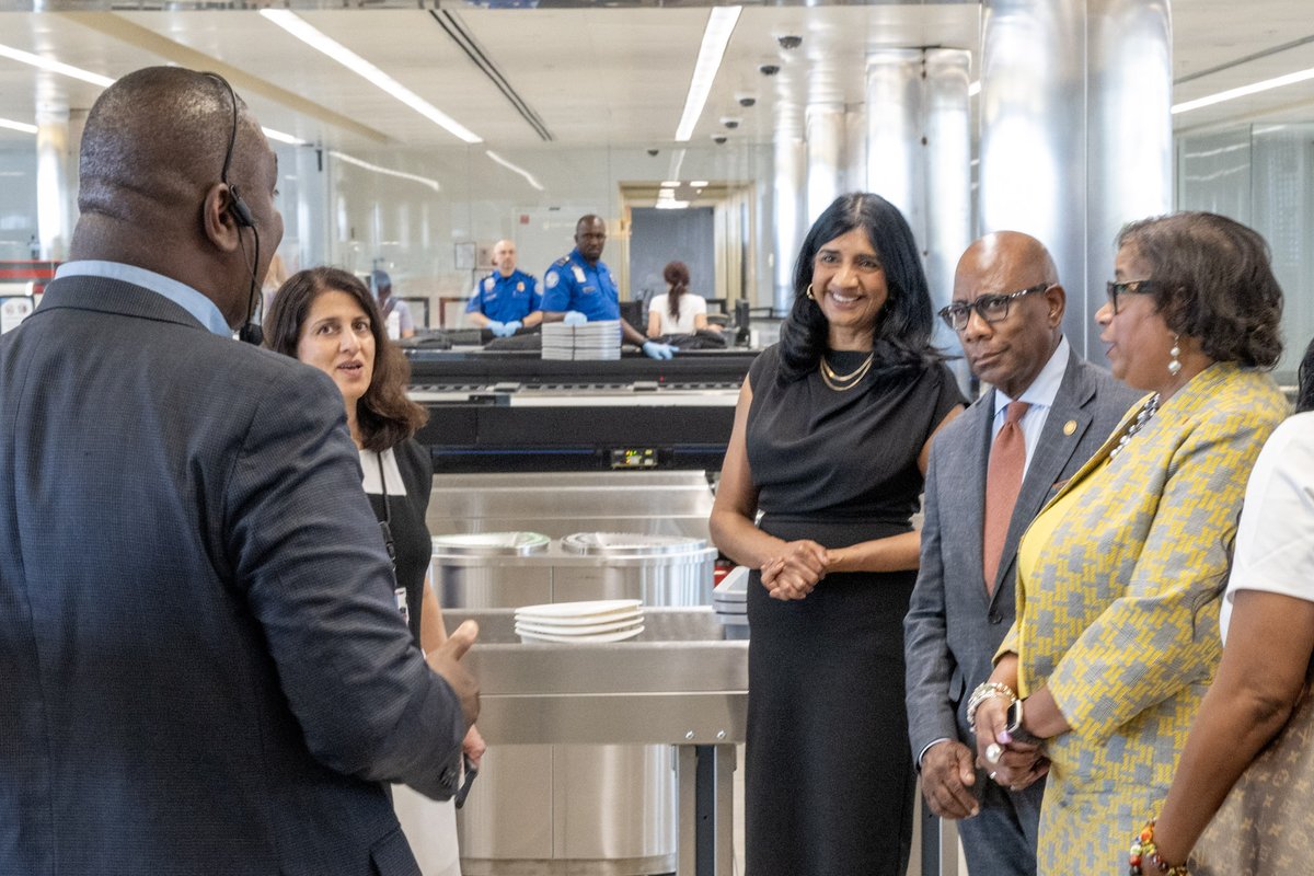 BWI Marshall Airport (@bwi_airport) on Twitter photo Today we welcomed <a href="/LtGovMiller/">Lt. Governor Aruna Miller</a> to observe an automated wheelchair demonstration.
The automated wheelchair program is the result of several years of research and development at <a href="/MorganStateU/">Morgan State University</a>.
The demonstration showed a passenger’s experience from terminal door to gate. Today we welcomed <a href="/LtGovMiller/">Lt. Governor Aruna Miller</a> to observe an automated wheelchair demonstration.
The automated wheelchair program is the result of several years of research and development at <a href="/MorganStateU/">Morgan State University</a>.
The demonstration showed a passenger’s experience from terminal door to gate.