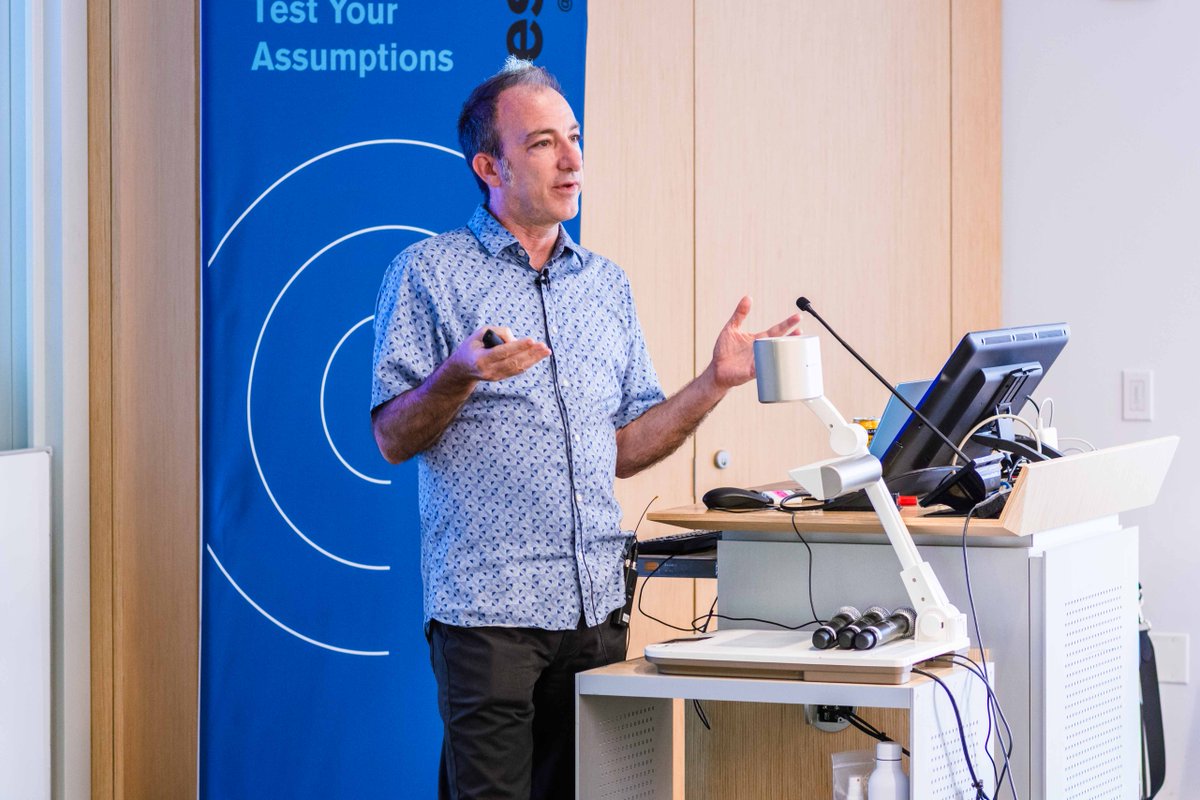 What makes a startup fundable? 💰 At a workshop for #SVF2025, Jeremy Kagan of Textbook Ventures broke down the different paths for fundraising, the costs and benefits of each, and how to prioritize what matters for your venture.

Learn more in our recap 👉 nyusternberkleycenter.com/2025/07/ai-too…