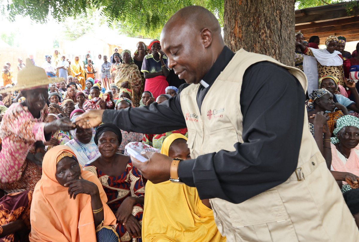 CCFNigeria's tweet image. In Kirchinga community, Madagali Local Government Area (LGA) of #Adamawa State, we have provided agricultural inputs to 428 persons to restore their livelihoods, thanks to the funding support of @NorwayMFA  through @CaritasNorge .
