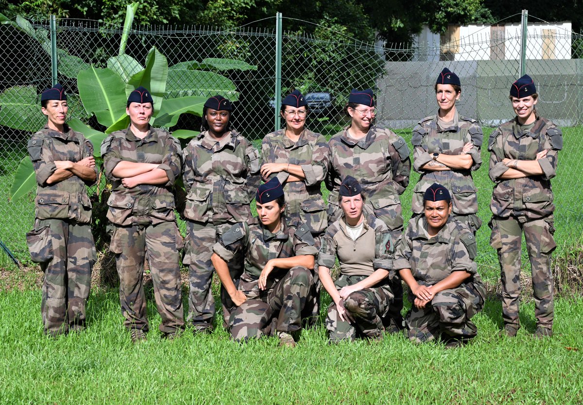 #VISMAVIE

Retour sur la journée d’immersion des conjoints du RIMaP-Polynésie au sein du régiment.

Dépassement de soi, goût de l’effort et cohésion mais également un engagement physique et humain court mais exigeant !

Bravo à elles !!

𝐏𝐀𝐑𝐔𝐑𝐔 𝐓𝐄 𝐅𝐄𝐍𝐔𝐀