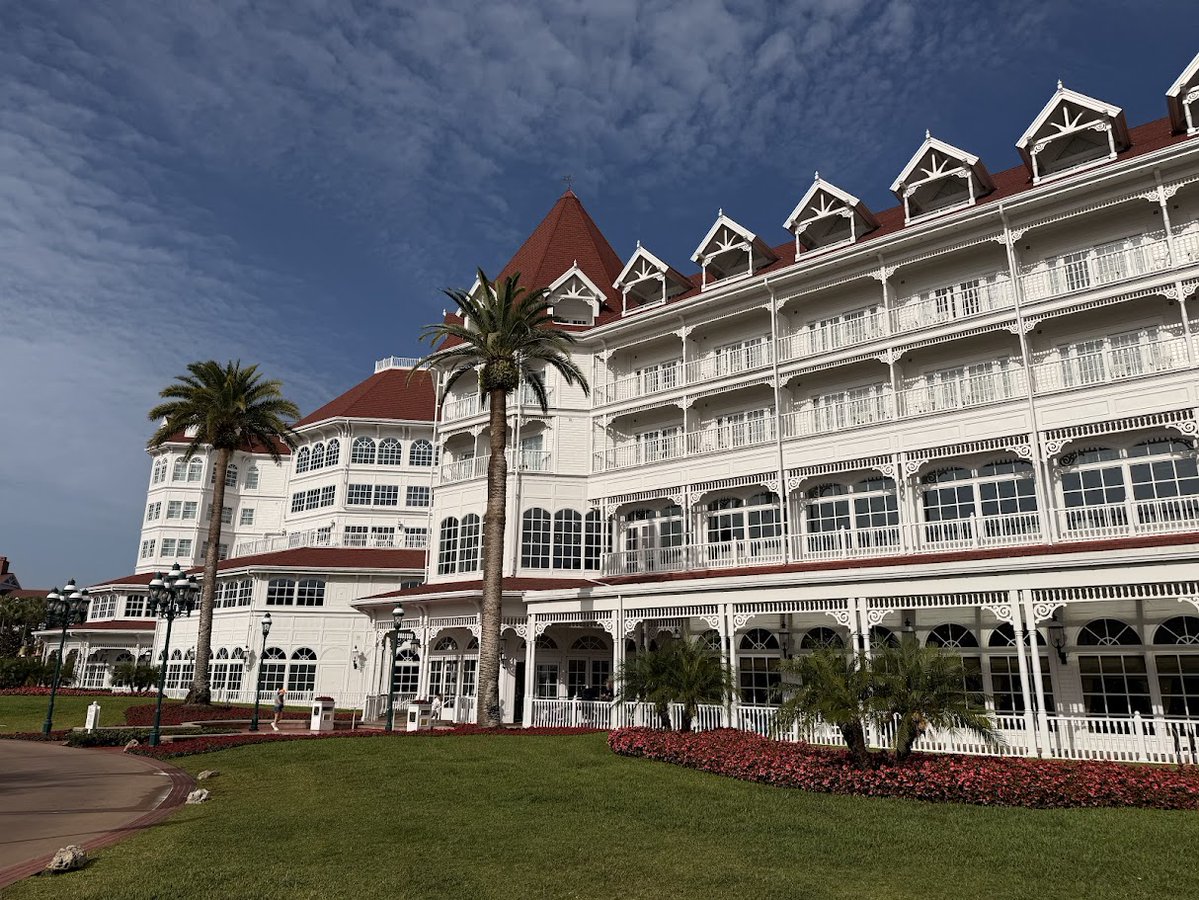 WE ARE LIVE!  Join Mike &amp; Listener Paul to hear all about his recent trip to the Grand Floridian Resort &amp; Spa! Facebook.com/BeOurGuestPodc… #Disney #WDW #WaltDisneyWorld #BOGP #Disneyland #DisneyCruise #DCL #runDisney #MagicKingdom #Epcot #Florida #travel #podcast