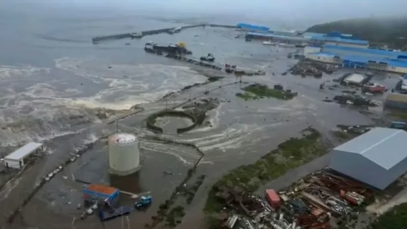 Terremoto de magnitud 8,8 en Kamchatka activa alertas de tsunami en el Pacífico - LaRevistaP larevista.com.mx/terremoto-de-m…