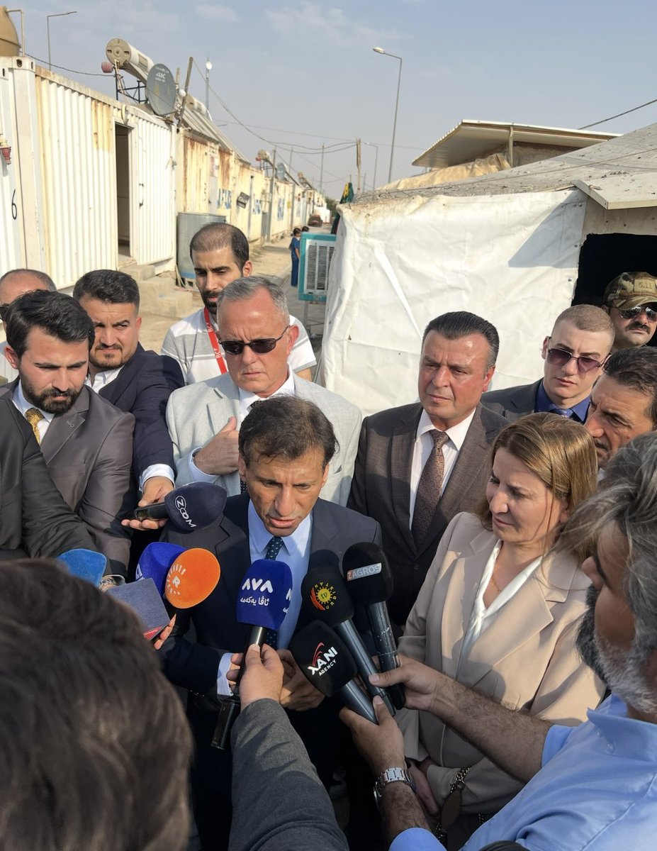 ♦️الممثل الخاص للأمين العام للأمم المتحدة في العراق يزور مخيم شاريا برفقة النائبة فيان دخيل لمتابعة أوضاع النازحين الإيزيديين

أجرى الممثل الخاص للأمين عام للأمم المتحدة في العراق، الدكتور محمد الحسان، زيارة ميدانية إلى مخيم شاريا للنازحين الإيزيديين في محافظة دهوك، برفقة النائبة