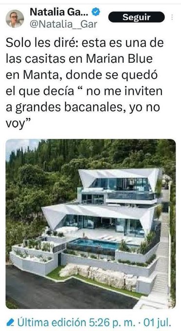 <a href="/PaolaGuerreroI_/">Paola Guerrero</a> <a href="/petrogustavo/">Gustavo Petro</a> Respetado señor: usted si no le va a contar a los colombianos su visita al criminal FITO en Manta Ecuador? y luego el fallecimiento del dueño de la mansión?, bueno..., lo silenciaron?. #Horror.