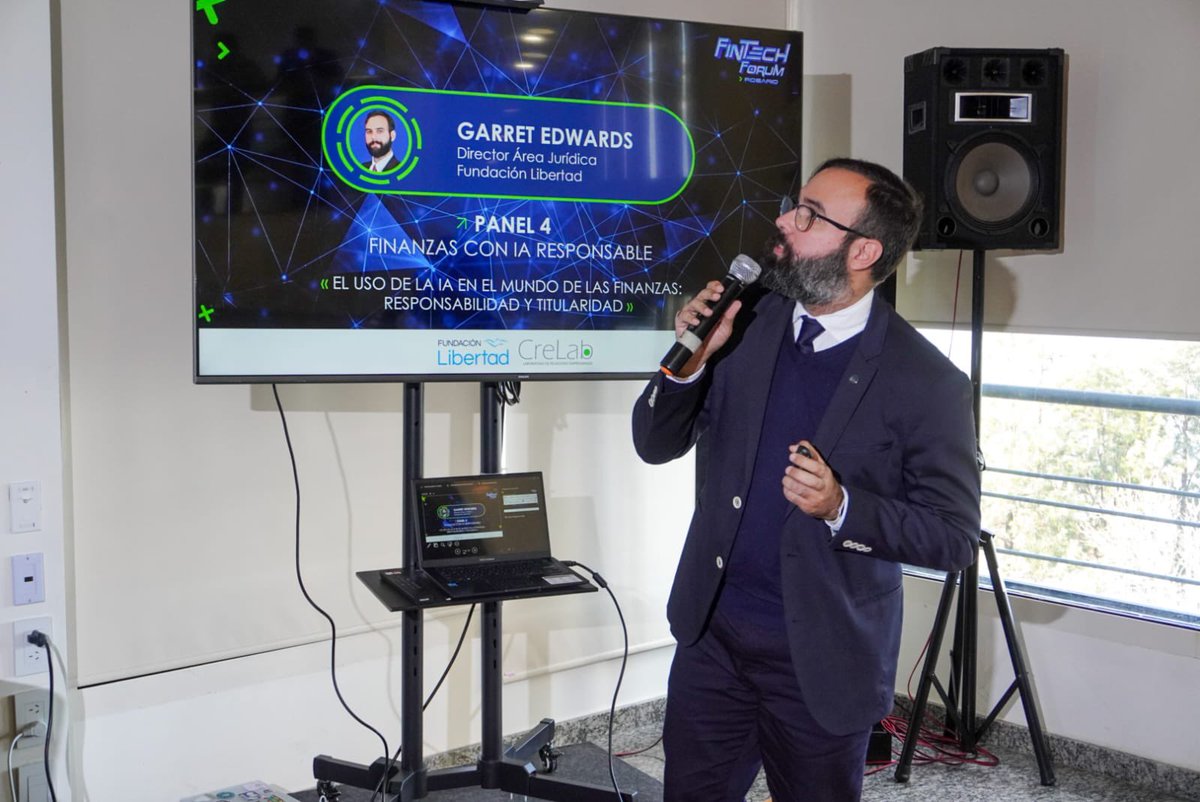 Garret Edwards (@garretedwards) on Twitter photo IA, Derecho, Finanzas, las preguntas que ya nos estamos haciendo y las que todavía ni sabemos que tendremos que formularnos… Exponiendo hoy en el Fintech Forum organizado por <a href="/FundLibertadRos/">Fundación Libertad</a> y el CreLab. Siempre es bueno presentar en casa. IA, Derecho, Finanzas, las preguntas que ya nos estamos haciendo y las que todavía ni sabemos que tendremos que formularnos… Exponiendo hoy en el Fintech Forum organizado por <a href="/FundLibertadRos/">Fundación Libertad</a> y el CreLab. Siempre es bueno presentar en casa.