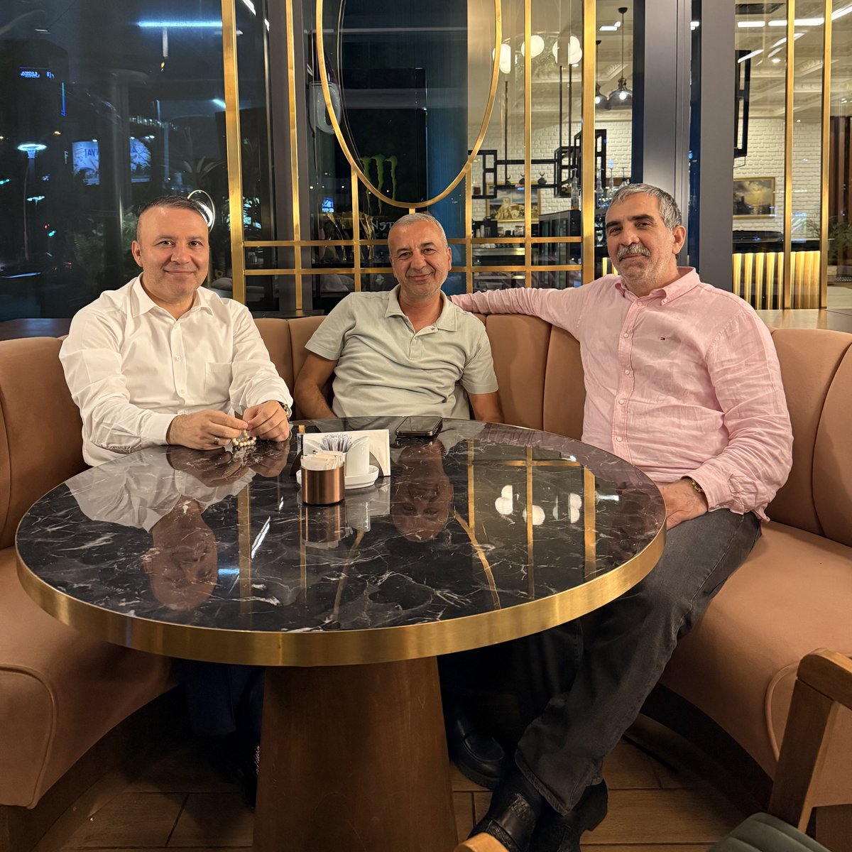 🇹🇷 Kıymetli ülküdaşlarımla bir aradayız.
📍 Yıldıray Çiçek &amp; Alparslan Aladağ
Dava, gönüldaşlarla güzel.
<a href="/Yildiraycicek9/">Yıldıray ÇİÇEK</a> 
<a href="/aladag44/">Alparslan</a> 
#ÜlkücüHareket #Birlik #Vefa