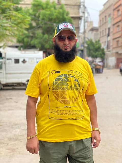 MaxTw33ts's tweet image. Teacher: you can&apos;t hear pictures!

Me: