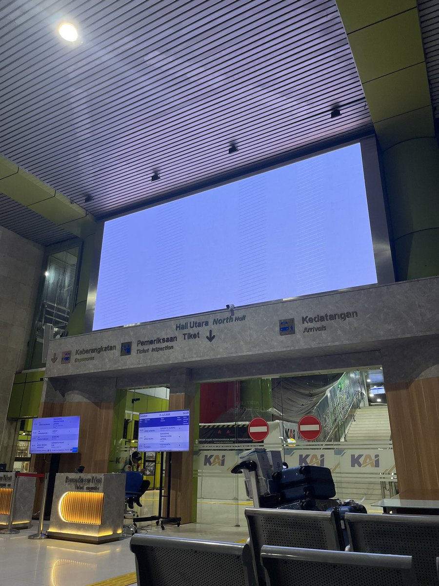 gmonad 💜 catching an early train to vietnam, see you there <a href="/vietnads/">Vietnads 🇻🇳 ⨀</a>