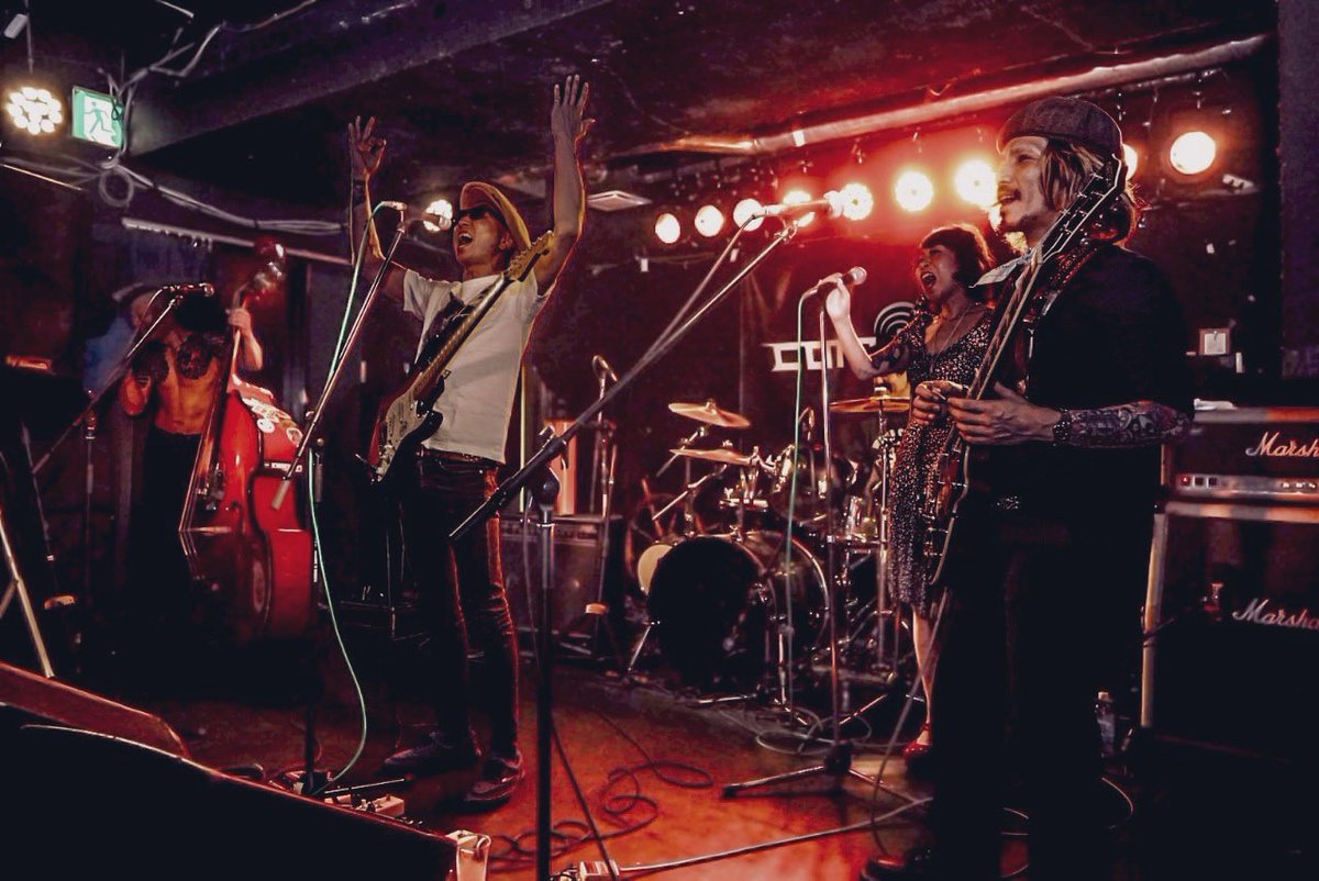 8月も夏祭り継続中！！！
8月9日山口宇部BIGHIPいつかはクラウン
8月10日広島コンクエストCRAZY SOUL TRAIN
8月30日広島コンクエスト夏祭りスリーマン
クーラーのきいたライブハウスで少し汗ばむくらいで遊びたいんです