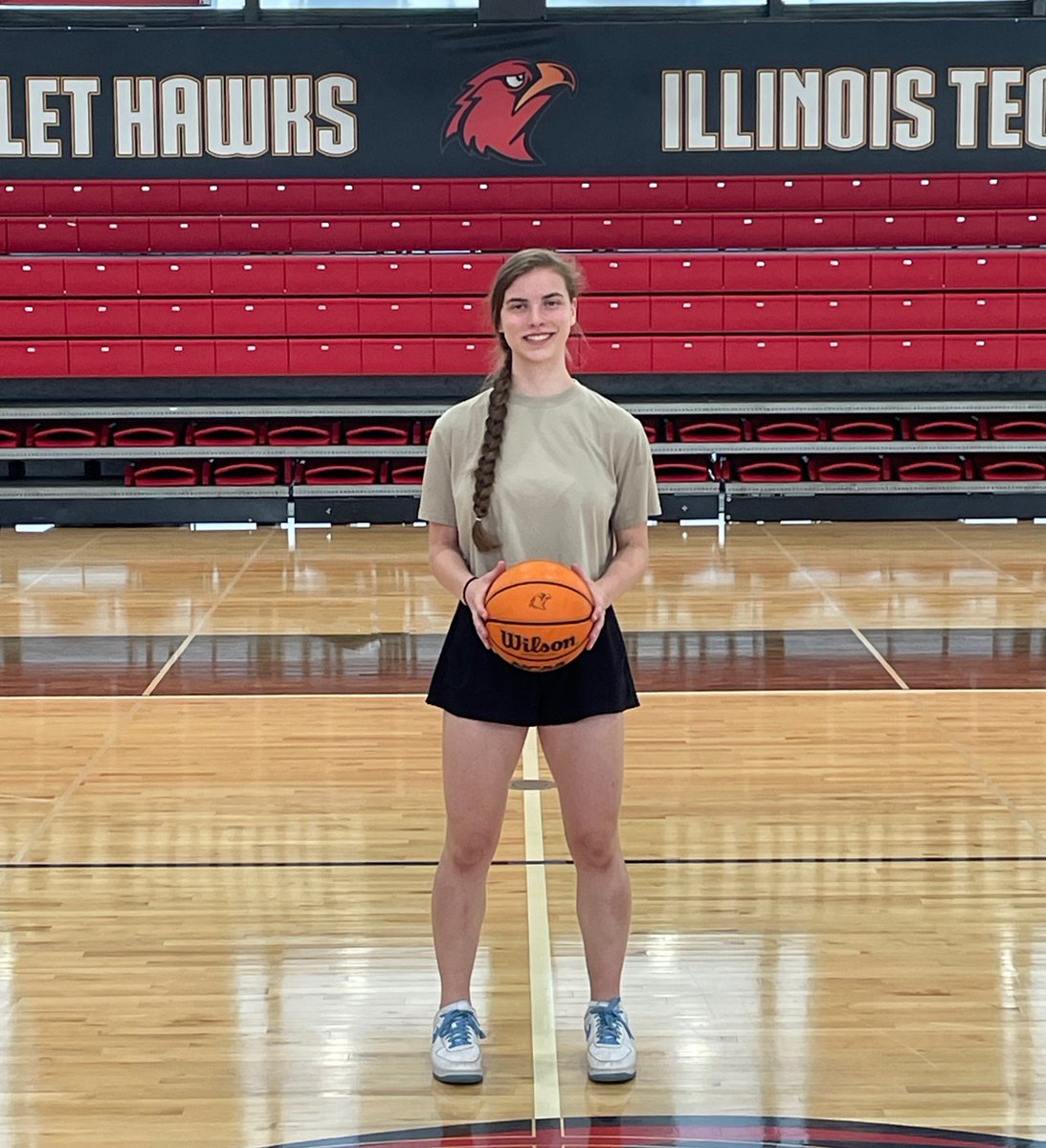 Grateful to have received an offer to continue my academic and athletic career at Illinois Tech! Thank you Coach C and Coach Buc for showing me around today! 

<a href="/il_RocketsGBB/">il.rockets.GBB</a> <a href="/LPLancerBB/">LPLancerBB</a> <a href="/CoachSchollNCSA/">Nicole Scholl</a>