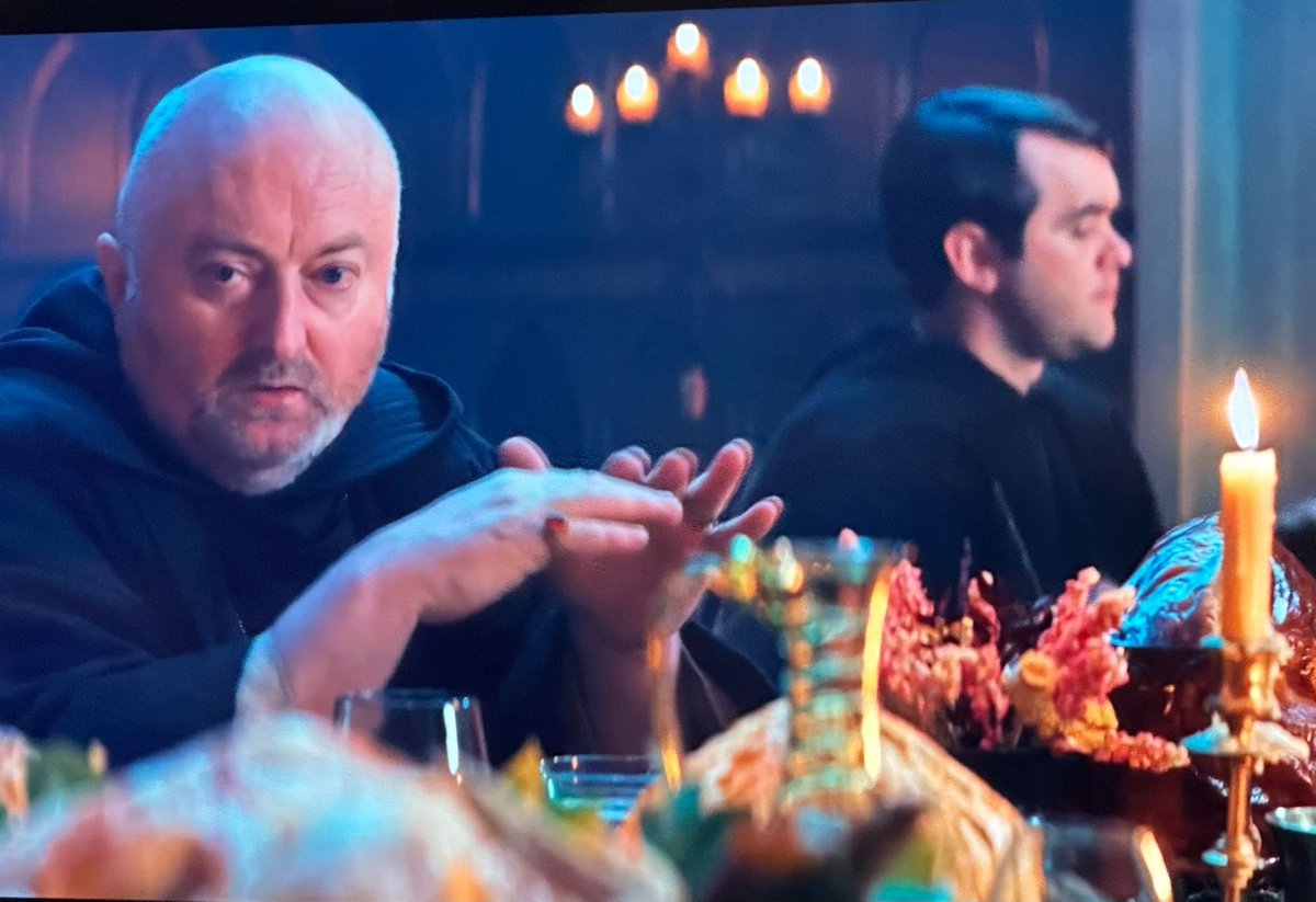 NewpointP's tweet image. One day with Johnny Depp at their premiere, next with Newpoint Youth on the stage what rared him!
Ryan McParland put ‘em all straight on the up &amp;amp; down of an acting career.
David Pearse led them in ripping text apart to build a character. Here he’s a shady monk in the Shardlake.