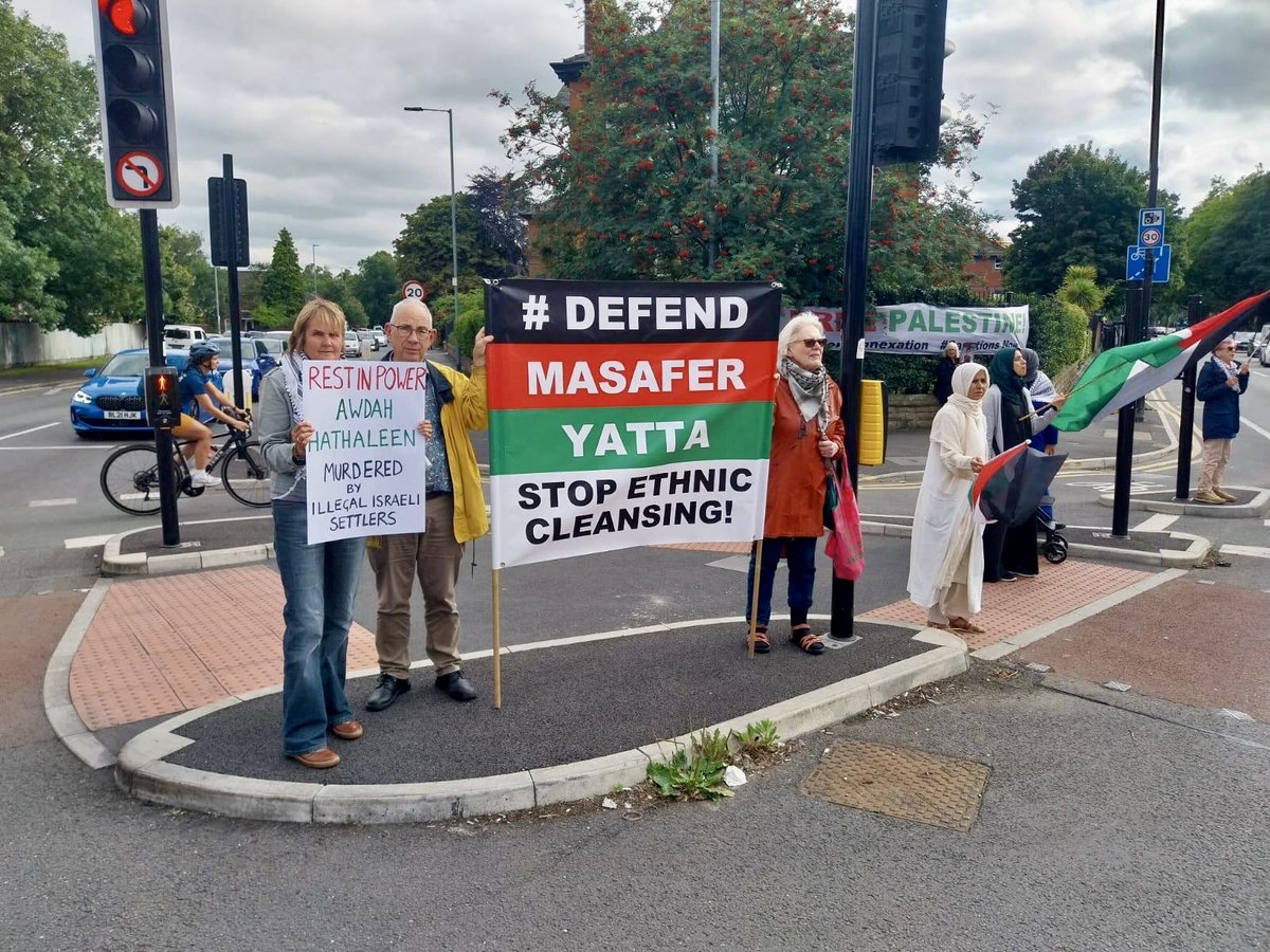 GMF_Palestine's tweet photo. What an incredibly powerful evening at Brooks Bar tonight in Whalley Range! 🇵🇸 

Over 50 of us came together, banging pots and pans, calling for an end to the genocide, and honouring Awdah Hathaleen, murdered in Masafer Yatta on Monday.

#GazaGenocide  #FreePalestine https://t.co/rhUBu3BZl3