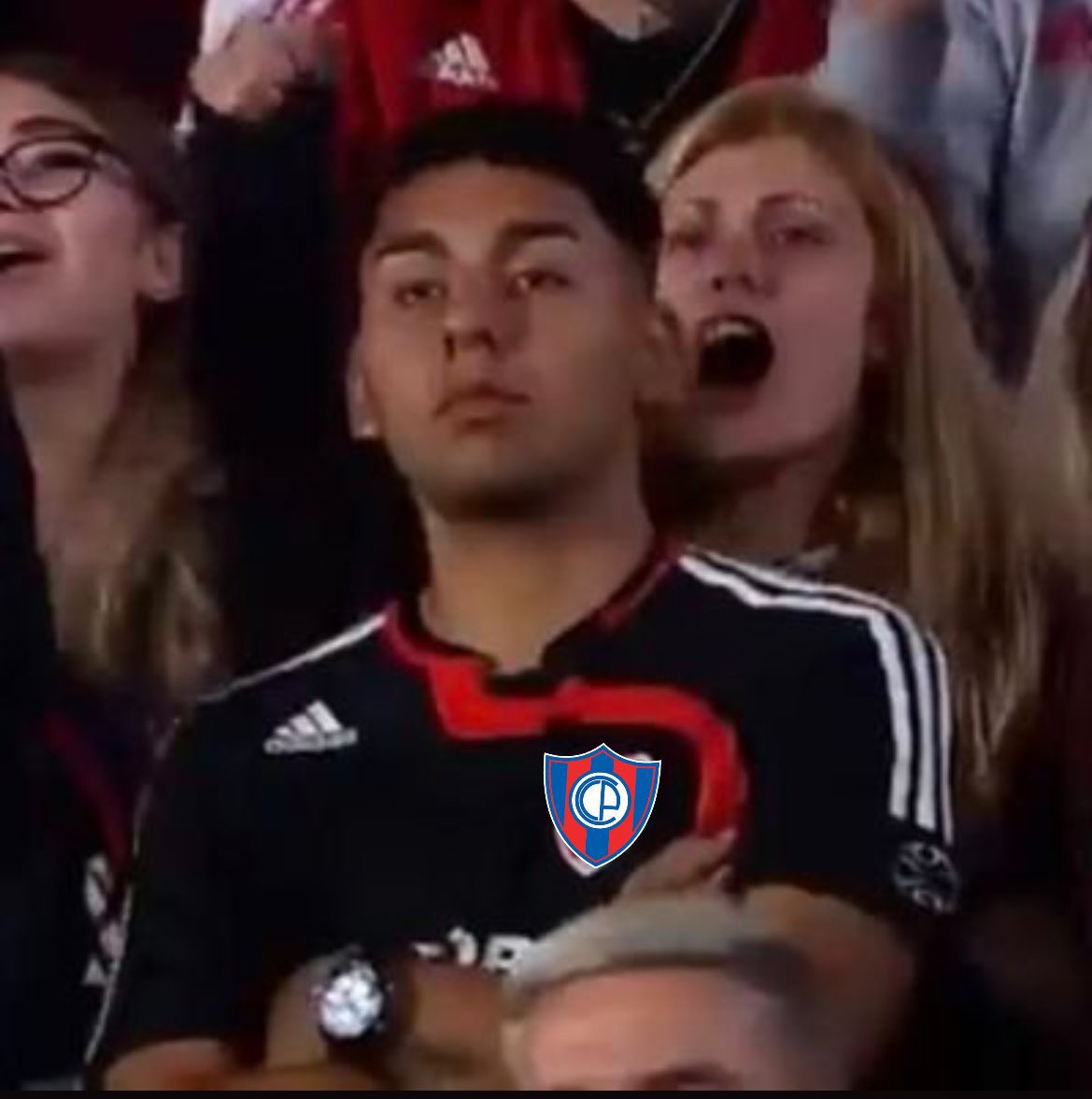 Papi Torres: Es la 9na asistencia de Cecilio Domínguez, es el mayor asistidor de Cerro Porteño.
Los kp y yo escuchando: