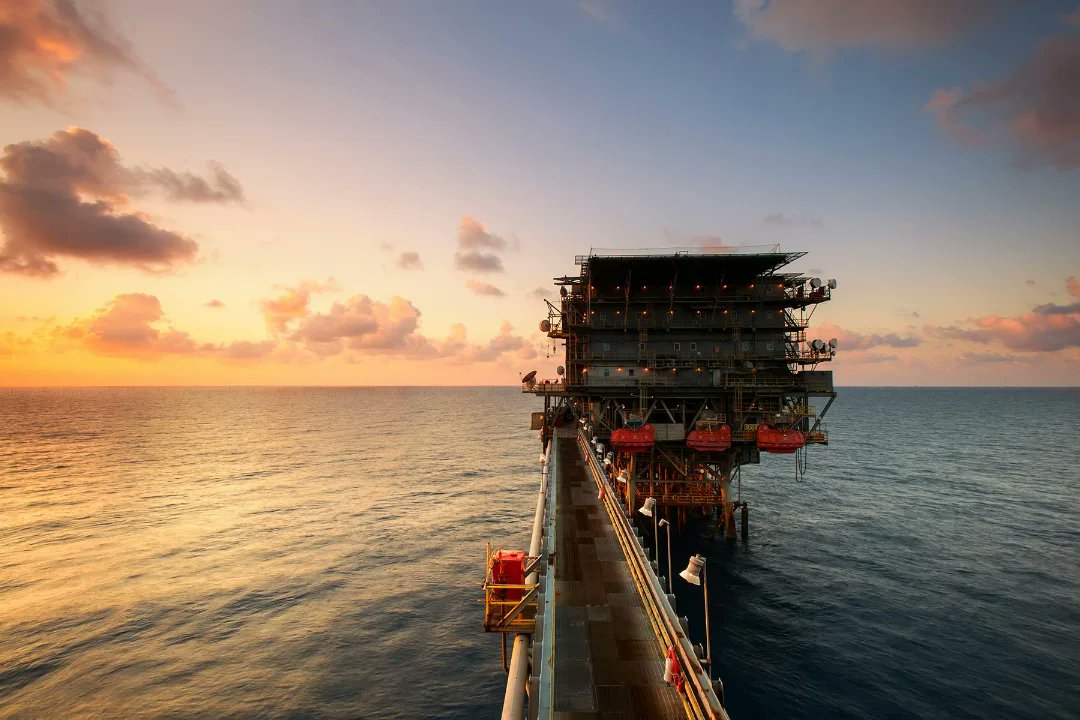 At Quassar Capital, we trade crude globally—every grade, every shift.
With deep market insight, disciplined risk management, and tailored structures, we turn volatility into value.
📍 Based in New York | Global reach

#quassarcapital_lp #HedgeFund #OilMarkets #Commodities #energy
