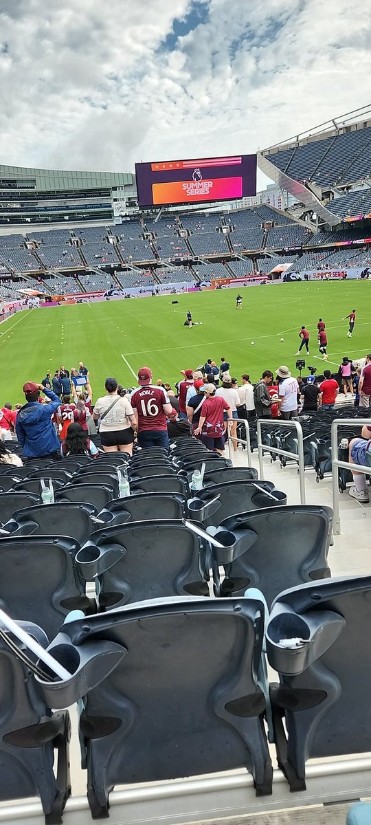 mrleekid's tweet photo. @SoldierField @westham vs @ everton https://t.co/kOX9jEBNzw
