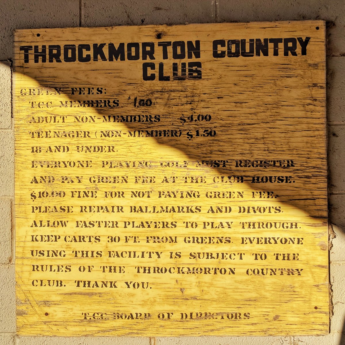 A few of my favorite signs from 9-hole courses across West Texas.  #RankinGC #HaskellCC #McLeanGC #ThrockmortonCC