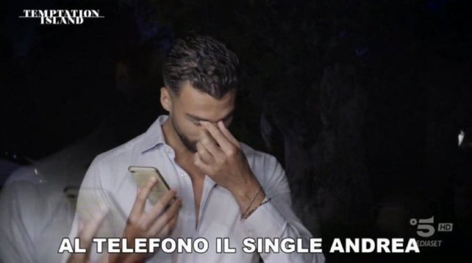 rndm_giuls's tweet photo. Questo povero cristiano (bono come il pane) di Rosario si è dovuto sorbire tutti i fidanzati con le loro pippe mentali da manicomio + la fidanzata che gli fa lo "scherzo" che poi si è rivelato un inganno. Dategli una statua e il trono a settembre. #TemptationIsland https://t.co/b45Si5uoaF