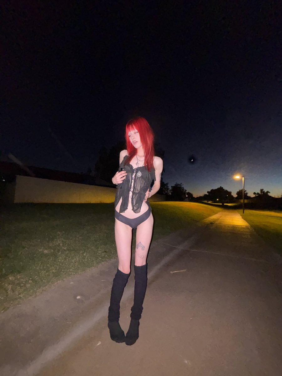 vvampdesires's tweet photo. https://t.co/A0icqizAPF https://t.co/Z3dEx74vB0