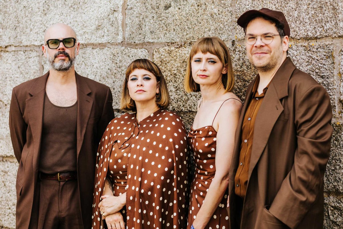 FLOOD Magazine (@floodmagazine) on Twitter photo Portraits from <a href="/Newportfolkfest/">Newport Folk Fest</a>: <a href="/flipturnband/">flipturn</a>, <a href="/MtJoyBand/">Mt. Joy</a>, <a href="/Jensen_McRae/">Jensen McRae</a>, <a href="/ilovelucius/">Lucius</a>, and more: tinyurl.com/jf2p64kh
📷 by Merissa Blitz Portraits from <a href="/Newportfolkfest/">Newport Folk Fest</a>: <a href="/flipturnband/">flipturn</a>, <a href="/MtJoyBand/">Mt. Joy</a>, <a href="/Jensen_McRae/">Jensen McRae</a>, <a href="/ilovelucius/">Lucius</a>, and more: tinyurl.com/jf2p64kh
📷 by Merissa Blitz