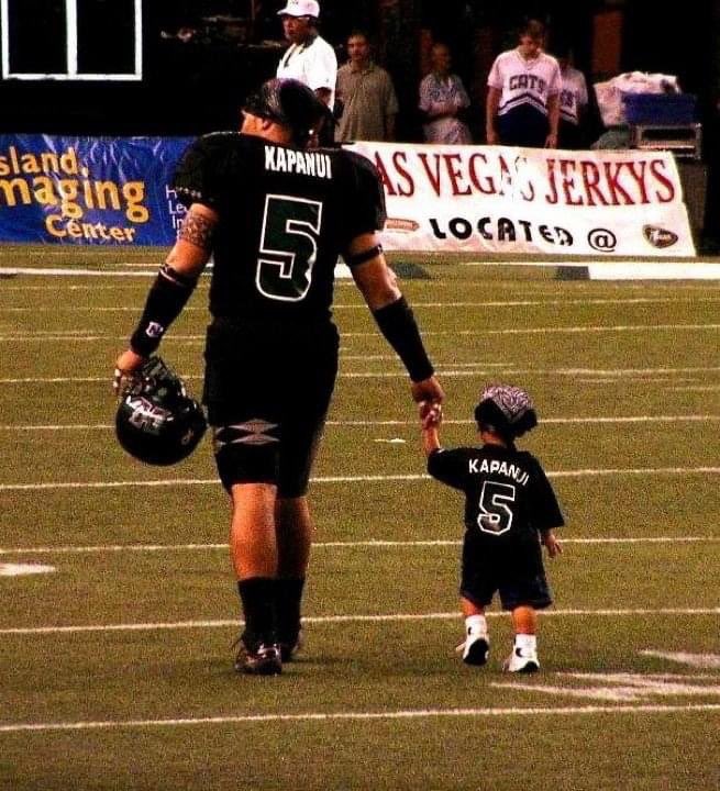 Hawaii Football (@hawaiifootball) on Twitter photo A full circle moment for Chad Kapanui 🤙
A four-year letter winner for the ‘Bows with two decades of coaching experience, <a href="/coach_kaps/">Chad Kapanui</a> is back in Mānoa to lead the QB room.
➡️ bit.ly/456UXV6
#BRADDAHHOOD x #GoBows A full circle moment for Chad Kapanui 🤙
A four-year letter winner for the ‘Bows with two decades of coaching experience, <a href="/coach_kaps/">Chad Kapanui</a> is back in Mānoa to lead the QB room.
➡️ bit.ly/456UXV6
#BRADDAHHOOD x #GoBows