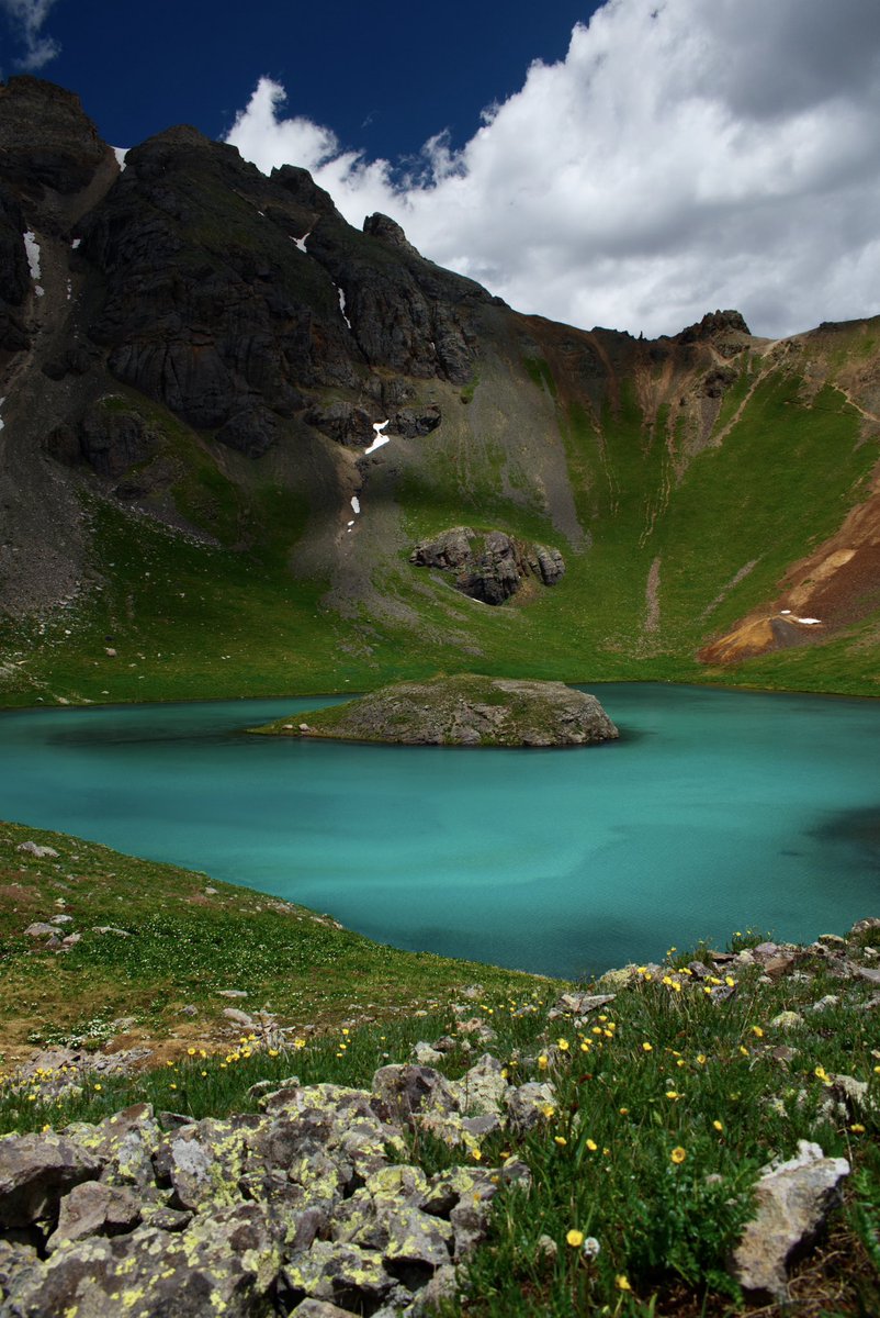 deepspaceduda's tweet image. The magical San Juan Mountains, shot on a @NikonUSA D3500 🐝💙🏔️ #photography #Colorado #optoutside