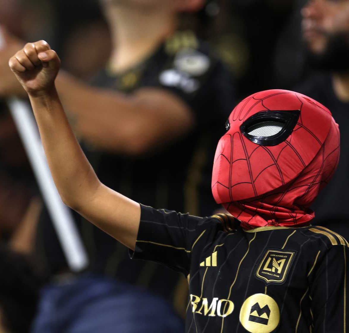 LAFC  1-1 draw with Liga MX Mazatlán before falling 11-10 on penalties #Soccer  #FIFA #Concacaf