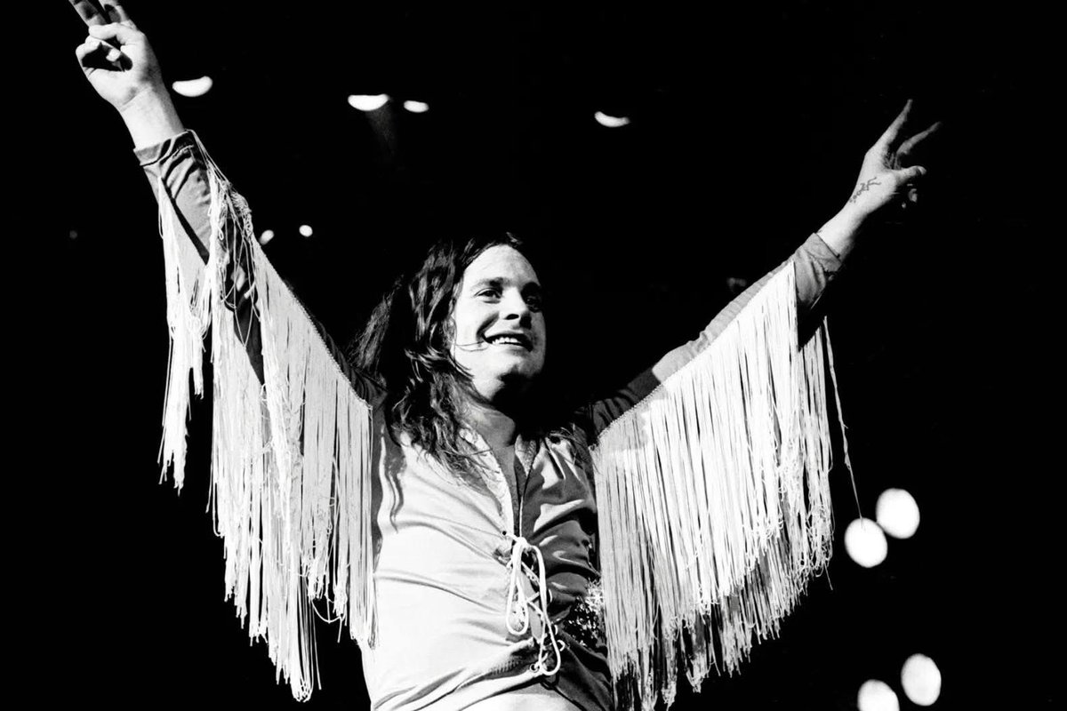Simestone's tweet image. It’s hard to believe… and it’s only now truly sinking in.
Today marked the final goodbye to not just a British icon, but a global legend.
Ozzy Osbourne 🖤
#OzzyForever