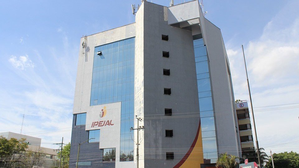 Aprueba el Consejo del IPEJAL 'explorar' compra de un predio en el Centro Histórico, ¿Inversión o nuevo riesgo para las pensiones?

mesaderedaccion.com/aprueba-el-con…
#IPEJAL #Pensiones #PENSIONADOSYJUBILADOS