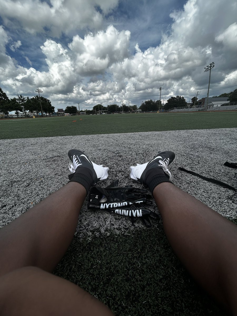 oneway3949's tweet photo. Open field to myself best feeling #keeprunning #mindset https://t.co/6jkbFEJXZC