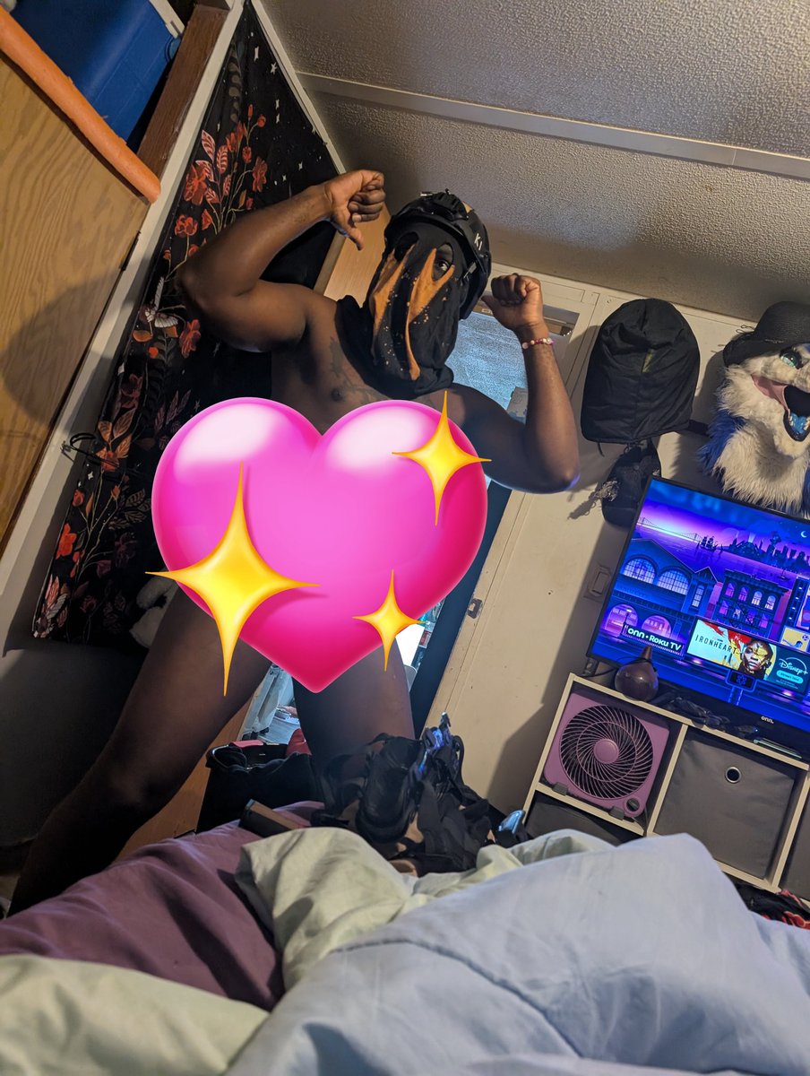 Tuesday was my birthday. Got what I asked <a href="/ZabuTaichou/">𝔼𝕝𝕗 𝔻𝕒𝕕𝕕𝕪™</a> for and bonus gift being the art from <a href="/BimboMutt_/">🖤💗Stupid Dog💗🖤</a> that I printed out, laminated and put on my cake! 🤭