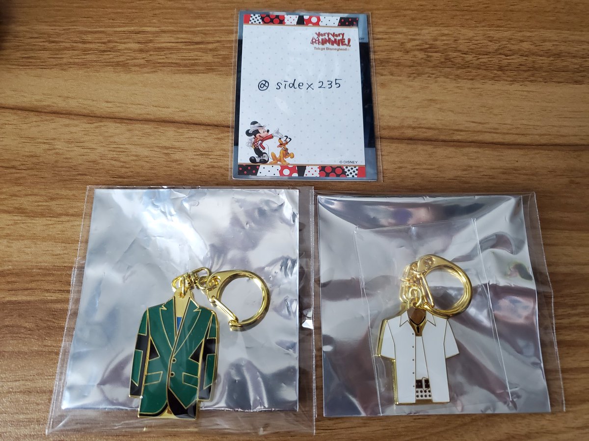 sidex235's tweet photo. 【交換】GLAY EXPO MUSEUMグッズ

衣装メタルキーホルダー
[譲]TAKUROさん1999、TERUさん2004
[求]TERUさん2014

郵送での交換希望です。
お気軽にお声掛けください。 https://t.co/g8AolLZARW