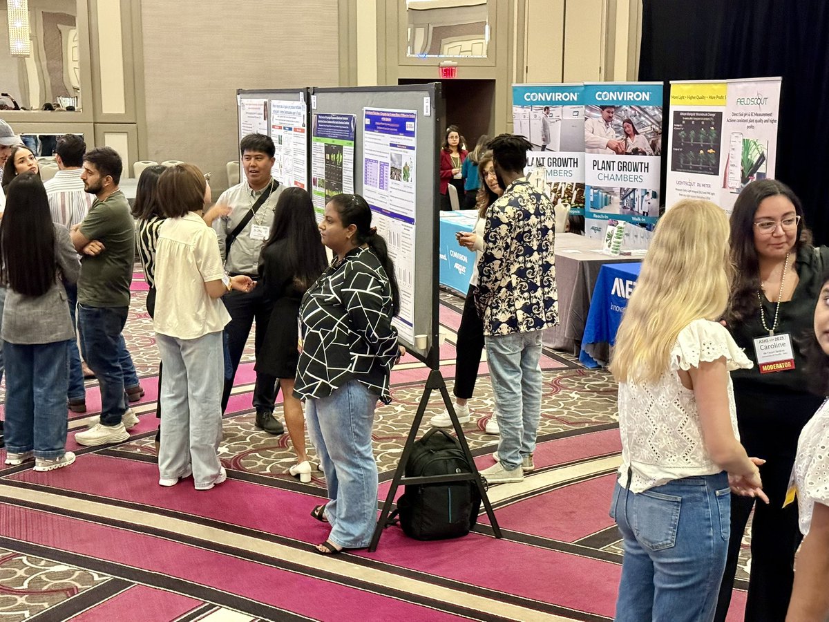 Rossi's Hort Crop Physiology Lab ππππ« (@tamuhortphyslab) on Twitter photo <a href="/ASHS_Hort/">ASHS</a> Day 3 β busy busy! Ray Gonzalez rocked the undergrad poster competition; Dr. Khalid Hussain presented his research;π» <a href="/tamuhort/">Texas A&M Horticultural Sciences</a> Dept happy hour with friends & colleagues. Ended the day judging grad student posters! #ASHS2025 #TAMUHort #LetTheGoodTimesRoll πΏπ <a href="/ASHS_Hort/">ASHS</a> Day 3 β busy busy! Ray Gonzalez rocked the undergrad poster competition; Dr. Khalid Hussain presented his research;π» <a href="/tamuhort/">Texas A&M Horticultural Sciences</a> Dept happy hour with friends & colleagues. Ended the day judging grad student posters! #ASHS2025 #TAMUHort #LetTheGoodTimesRoll πΏπ