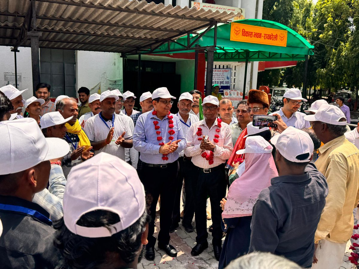 मिलेट्स पुनरोद्धार योजना के अंतर्गत जनपद रायबरेली के विकास भवन से 51 किसानों को जवाहर लाल नेहरू कृषि विश्वविद्यालय, जबलपुर मध्य प्रदेश के लिए मिलेट्स फसलों पर प्रशिक्षण प्राप्त करने हेतु CDO द्वारा झंडी दिखाकर रवाना किया गया। 

<a href="/spshahibjp/">Surya Pratap Shahi</a> <a href="/BaldevAulakh/">Baldev Singh Aulakh</a> <a href="/myogiadityanath/">Yogi Adityanath</a> <a href="/UPGovt/">Government of UP</a>