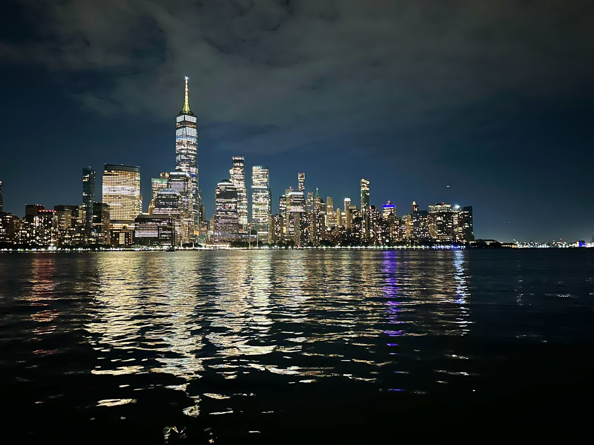 free_style_chef's tweet image. New York - you will always have a piece of my heart no matter where I am. 

#NewYork #nyc #nycskyline