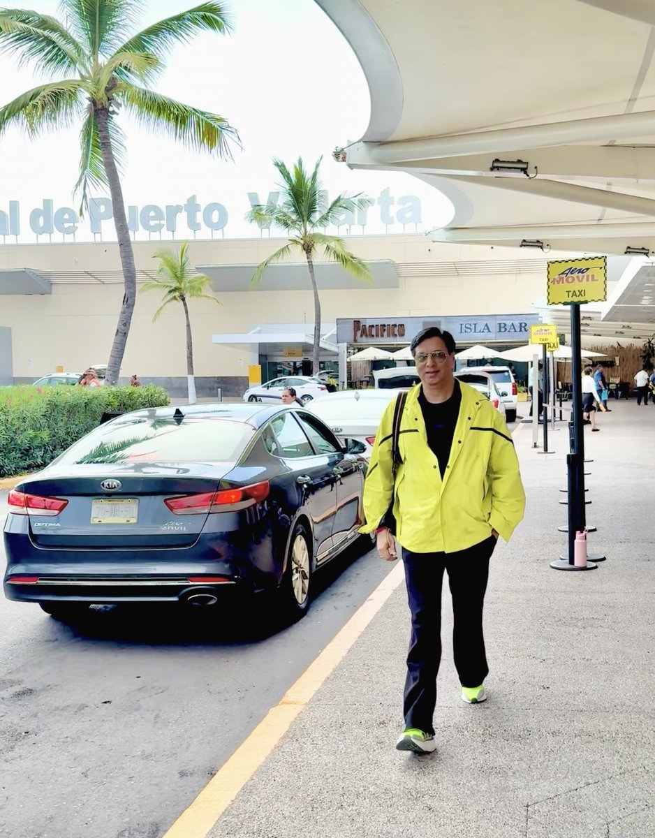 Landed in beautiful Puerto Vallarta, #Mexico! 🇲🇽🌴 Can't wait to explore. 🙌 #Travellife