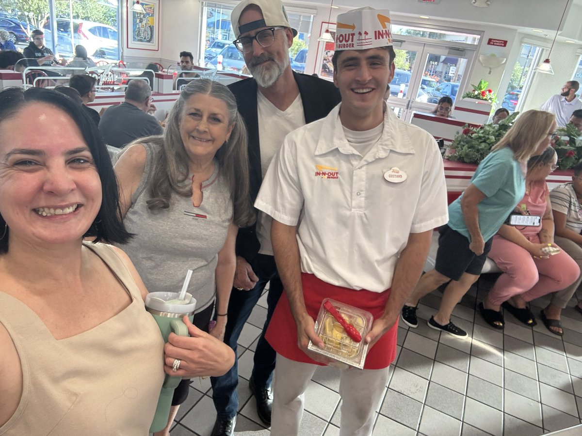 Doctora Michelee “Shelly” Quiroz Cruz-Crawford tweet media