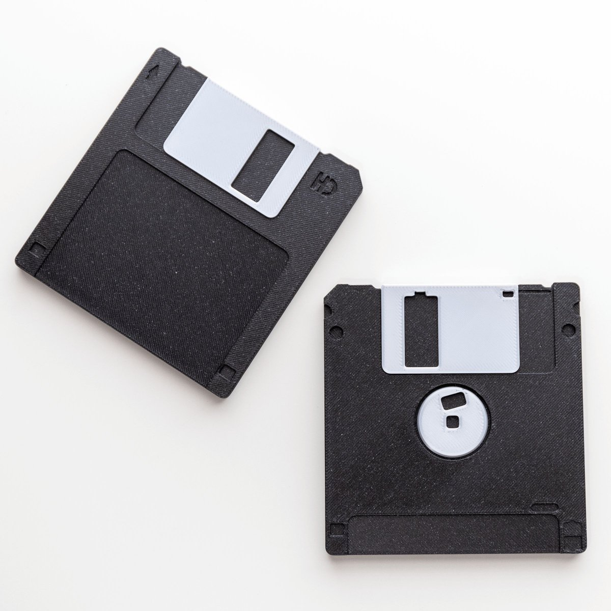 💾 3D printed save icon! • STL and 3MF files
➡️ Download 3D print model: cults3d.com/:3227566
💡 Designed by <a href="/alext_3d/">AlexT</a>
#3DPrinting #3DPrinter #Printable #STLfile