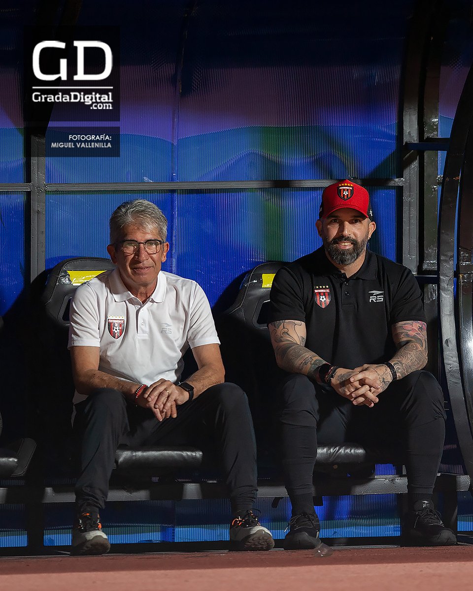 🔥⚽ ¡Feliz cumpleaños a Carlos Maldonado, leyenda de La Vinotinto y especialmente del Aurinegro! Goleador histórico y tricampeón como DT, hoy guía a su hijo <a href="/gmaldonado_9/">Giancarlo Maldonado</a> en el Portuguesa FC. ¡Gracias por tanto, crack! 🎉 ¿Tu recuerdo favorito de él? #LeyendaVinotinto